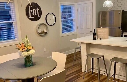 Parkville Casa | The Parkville Nook