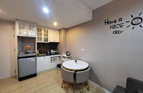 Saen Suk Apartamento | The patio condo Bang saen