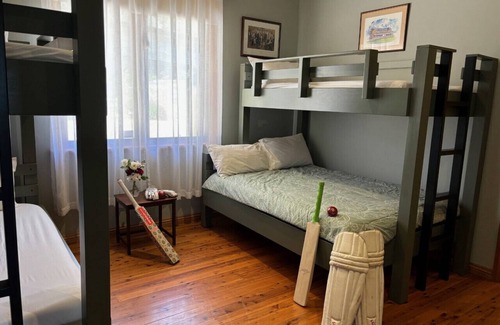 Strath Creek Cabina | The Pavilion Retreat at The Village Green