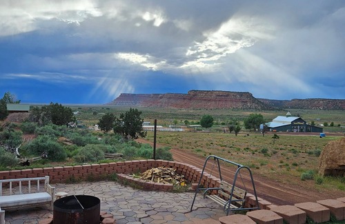Apple Valley Cabina | The Peacemaker Cabin