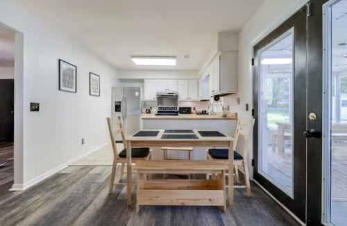 Pooler Casa | The Peach Family Friendly Oasis