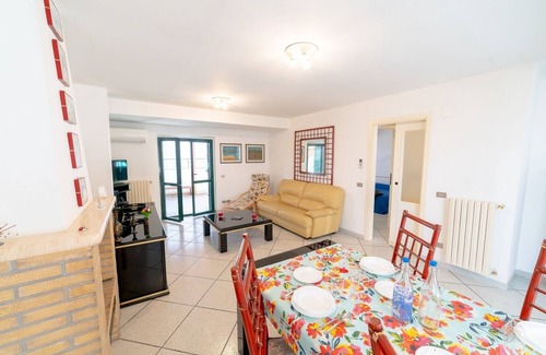 Vasto Apartamento | The Peaches - Sanitized Environments - Old Town