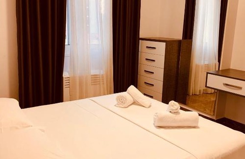 Orikum Apartamento | The Peak Hotel & Lounge