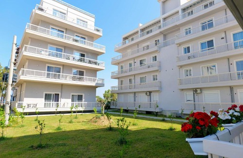 Orikum Apartamento | The Peak Hotel & Lounge