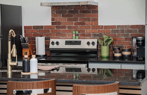 Springfield Casa | The Pearl & Oasis Duo Stylish 8BR Retreat