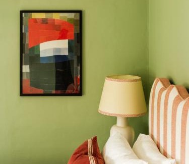 Wilton Hotel | The Pembroke Arms