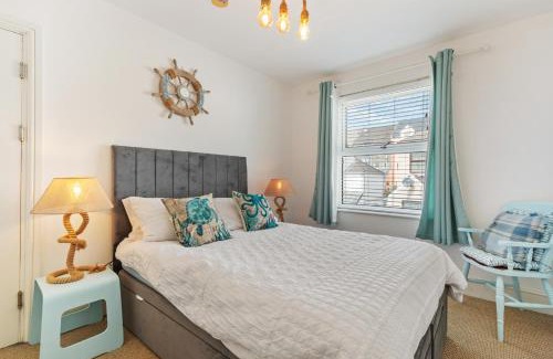 Tenby Casa | The Pennines - Close to town beach and shops