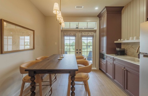 St. Mary's Apartamento | The Penrose Suites