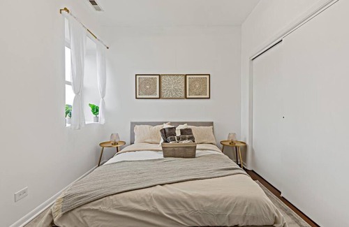 North Kenwood Apartamento | The Penthouse, Lux stay near Downtown, UofC & Lake