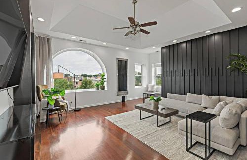 North Kenwood Apartamento | The Penthouse, Lux stay near Downtown, UofC & Lake