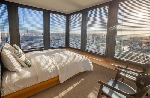 Cadzand-Bad Apartamento | The Penthouse Nami, Branding, Ultra Luxurious Japanese Design Sea View