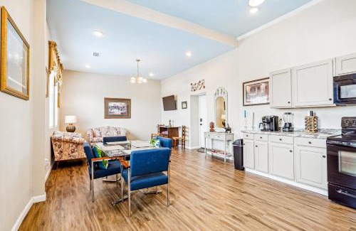 South 7th Ward Apartamento | The Penthouse on Claiborne