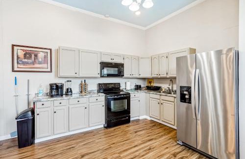 South 7th Ward Apartamento | The Penthouse on Claiborne