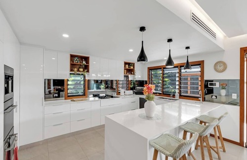 Trinity Beach Casa | The Peony Isle Luxe Lakeside Haven with Pool and Spa