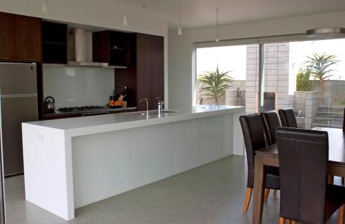 Matapouri Casa | The Perfect Degree - Sandy Bay Holiday Home