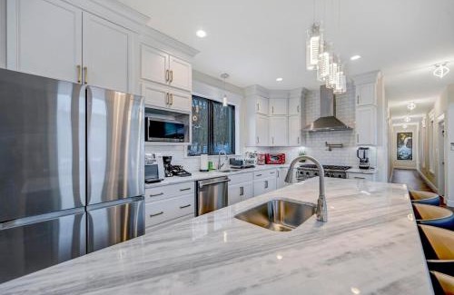 Tobyhanna Casa | The Perfect Escape- Indoor Pool Spa, VR & Theater home
