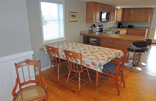 Clayton Casa | The Perfect Getaway! Newly Remodeled 4 Bedroom 2 Bathroom Home