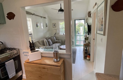 Provincetown Cabaña | The Perfect Private Gem Cottage with Parking
