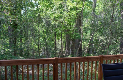 Livingston Cabina | The Perfect Retreat from you Cares and Worries, Two Creeks Crossing Resort