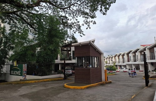 Caloocan Condominio | The perfect urban staycation spot awaits you!