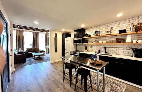 Dillon Apartamento | The Pheasant 1- A Fully Renovated Historic Apartment in charming Dillon, Montana