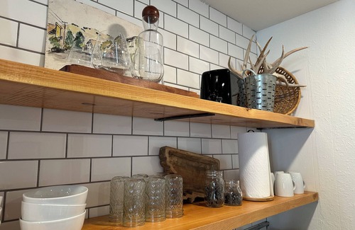 Dillon Apartamento | The Pheasant 1- A Fully Renovated Historic Apartment in charming Dillon, Montana