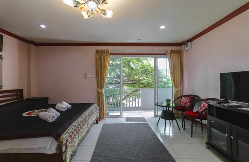 Hua Hin Hotel | The Phen House