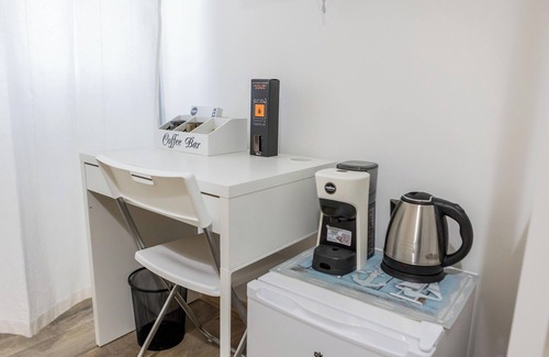Province of Cagliari Casa | The Phoenix Suites, within walking distance of downtown and the Korian and 2 km walk to the sea
