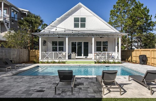 Village of Sugar Beach Casa | The Pickled Flamingo - Brand new in 2022, located in the heart of Seagrove Beach!