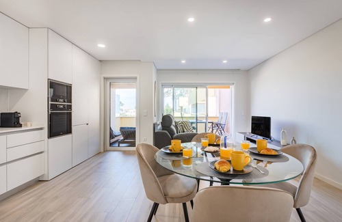 Furadouro Apartamento | The Pine Flat with Pool @ Furadouro