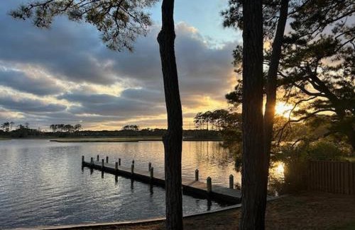 Keen-Wik On the Bay Casa | The Pinecone