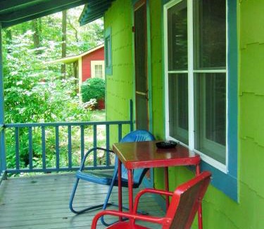 Woodfin Complejo | The Pines Cottages
