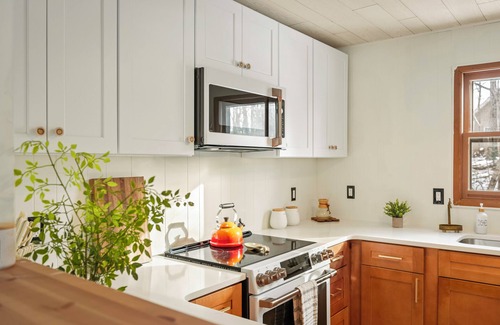Pocono Lake Casa | The Pines | Cozy Arrowhead Lake Escape with Pools and Outdoor Adventures