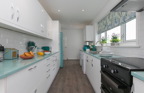Carbis Bay Casa | THE PINES, pet friendly, country holiday cottage in Carbis Bay