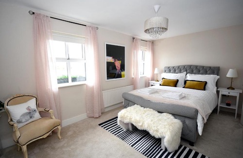 Westport Cama Y Desayuno | The Pink Door Westport