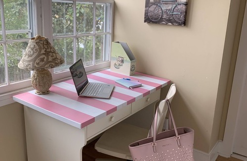 Leesburg Casa | The PINK PEARL in Historic Leesburg