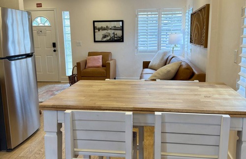 Indian Rocks Beach Casa | The Pink Pelican - Golf Cart Included