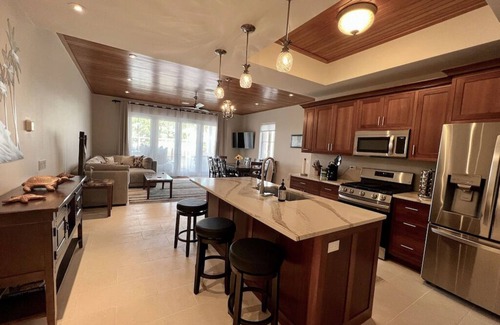Estate Chocolate Hole and Great Cruz Bay Condominio | The Pirate's Landing North - St. John USVI Summer Rates