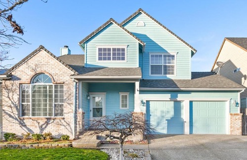 Rock Creek Casa | The Place To Be; With A Hot Tub!