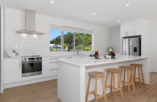 Matapouri Casa | The Platinum Rendezvous - Matapouri Holiday Home