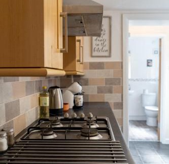 Warwick Casa | The Plumb Townhouse in Warwick Centre