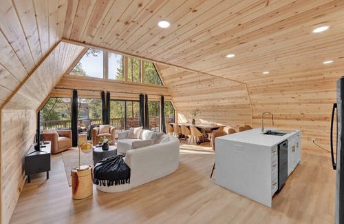 Blakeslee Cabina | The Pocono Dreamhouse | Lake Access
