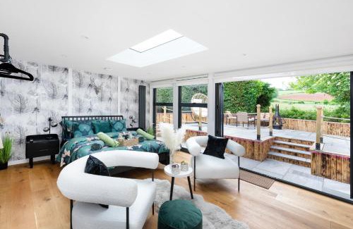 Corston Casa | The Pod at Avonwood House