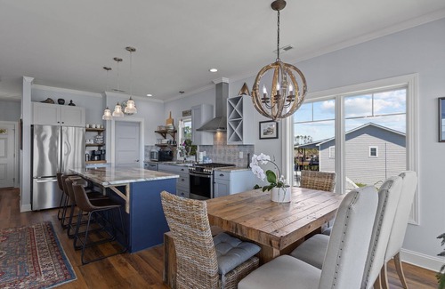 Marshallberg Casa | The Point at Marshallberg-Waterfront Home