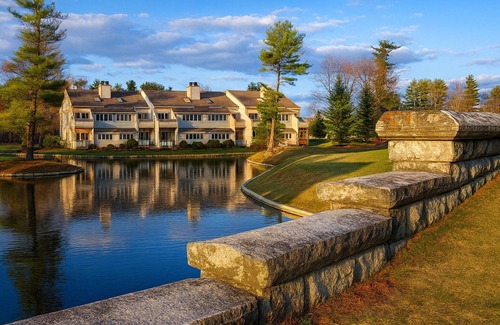 Lenox Dale Complejo | The Ponds at Foxhollow