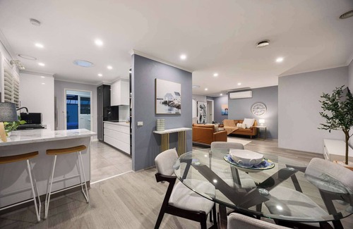 Rosebud Casa | The Pool House - Heated Indoor Pool & BBQ Area