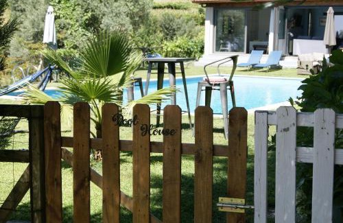 Portela Casa | The Pool House