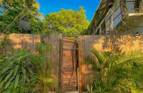 Brisas de Zicatela Hotel | The Pool Treehouse Hotel
