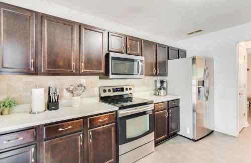 Conyers Casa | The Poolside 4BR Stylish Luxury Sanctuary
