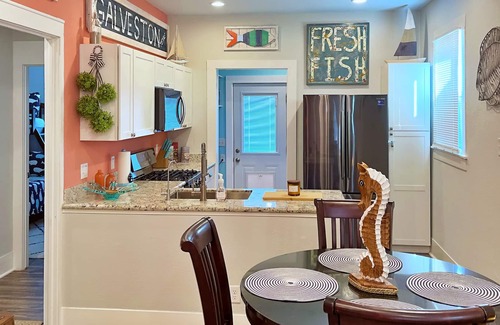 Galveston Casa | The Poolside Bungalow